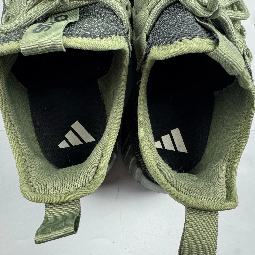 Men’s Adidas Kaptir 3.0 wide athletic shoe size 10.5